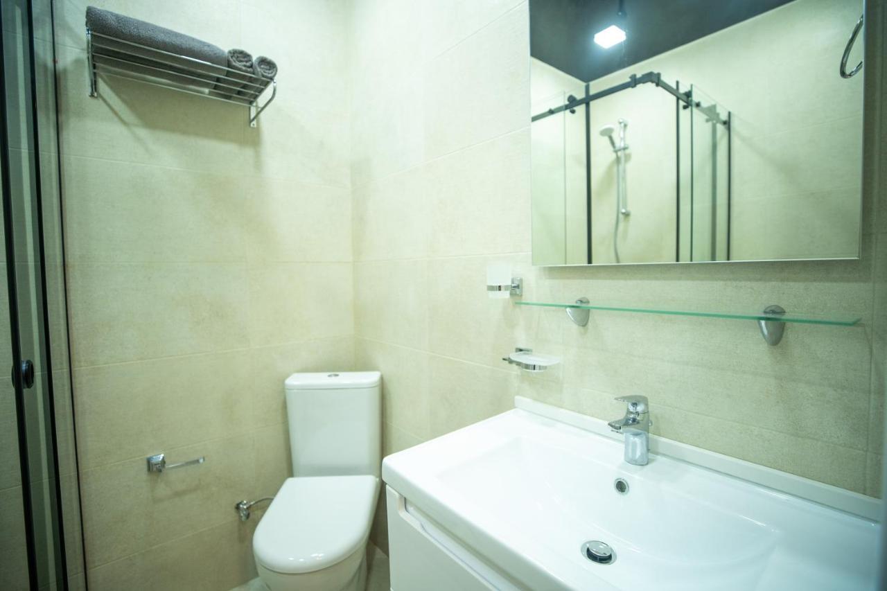 Ramada Skytower Apartment Batumi Luaran gambar